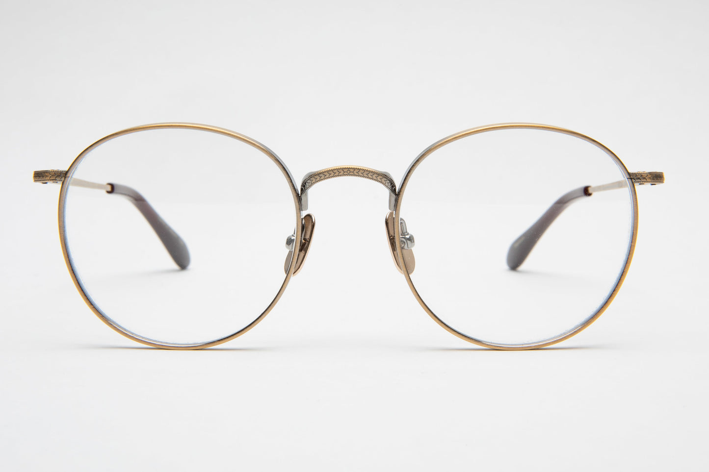 Cyclical Round eyeglasses Dutil Eyewear lifestyle fashion